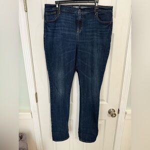 Old Navy Curvy Mid-Rise Blue Jeans